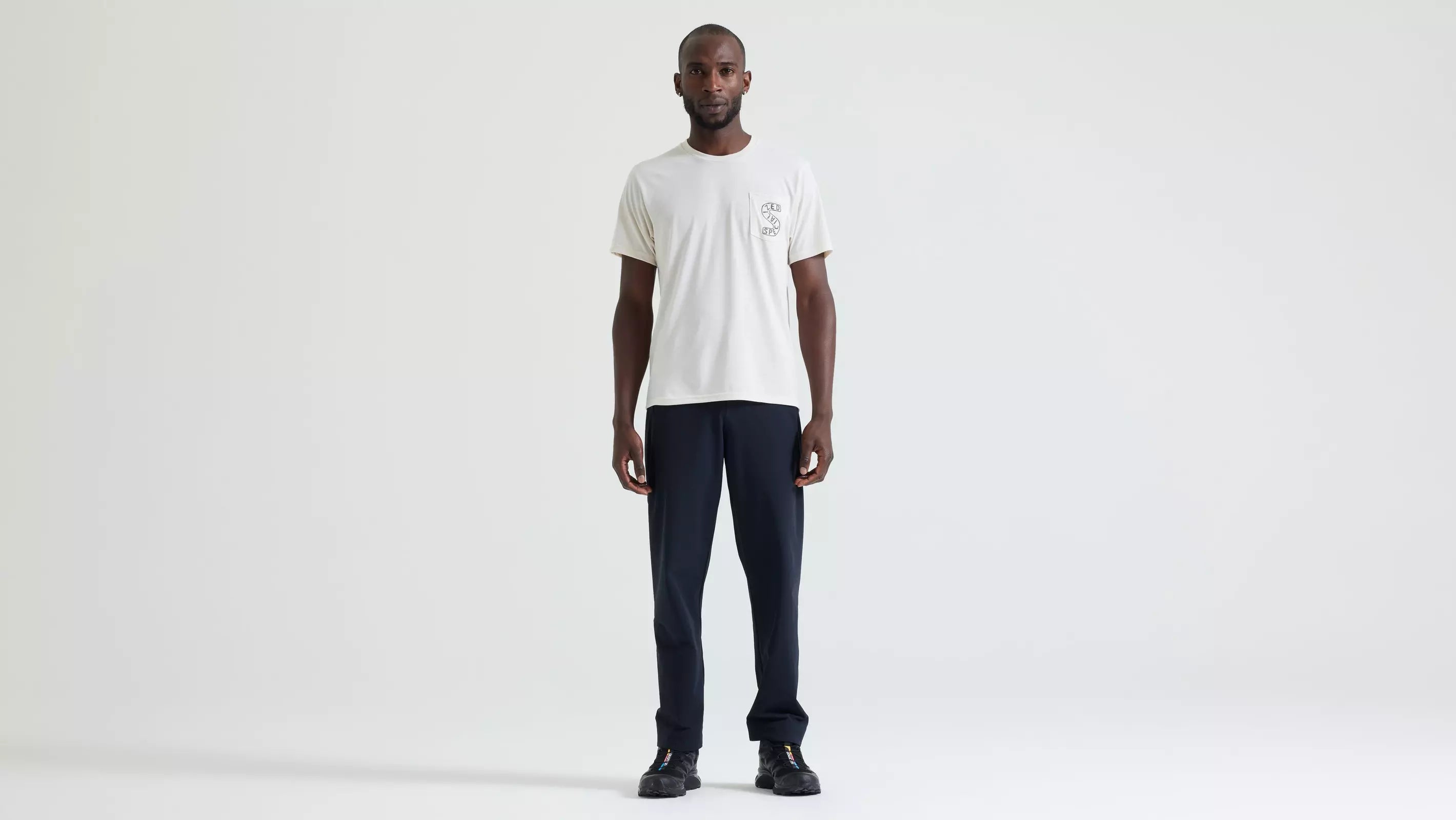 POCKET TEE SS MEN BLK S-GRAPHIC