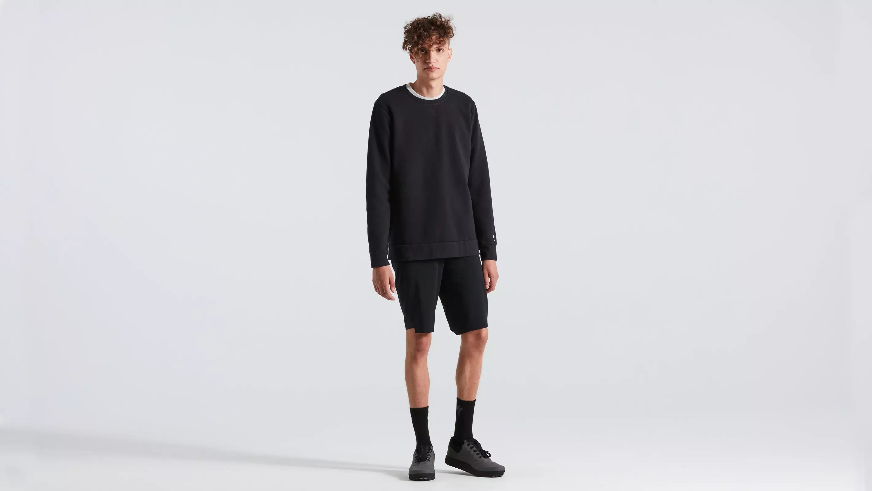 LEGACY CREWNECK LS